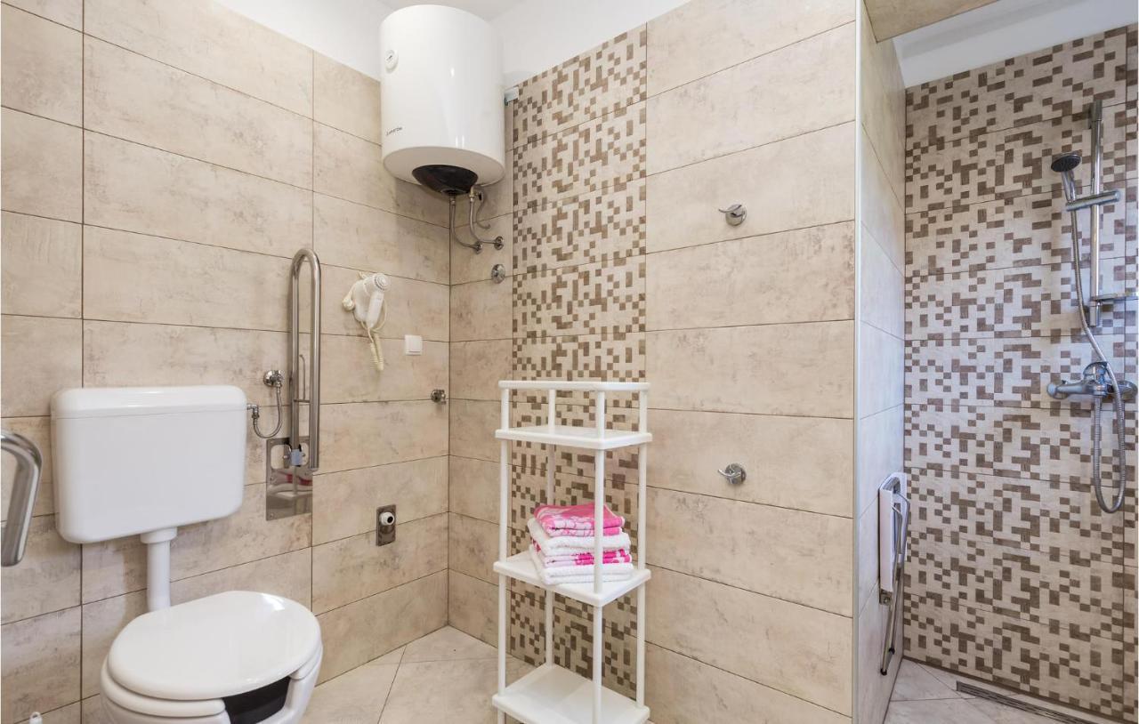 Nice Apartment In Rukavac With Kitchen Dış mekan fotoğraf